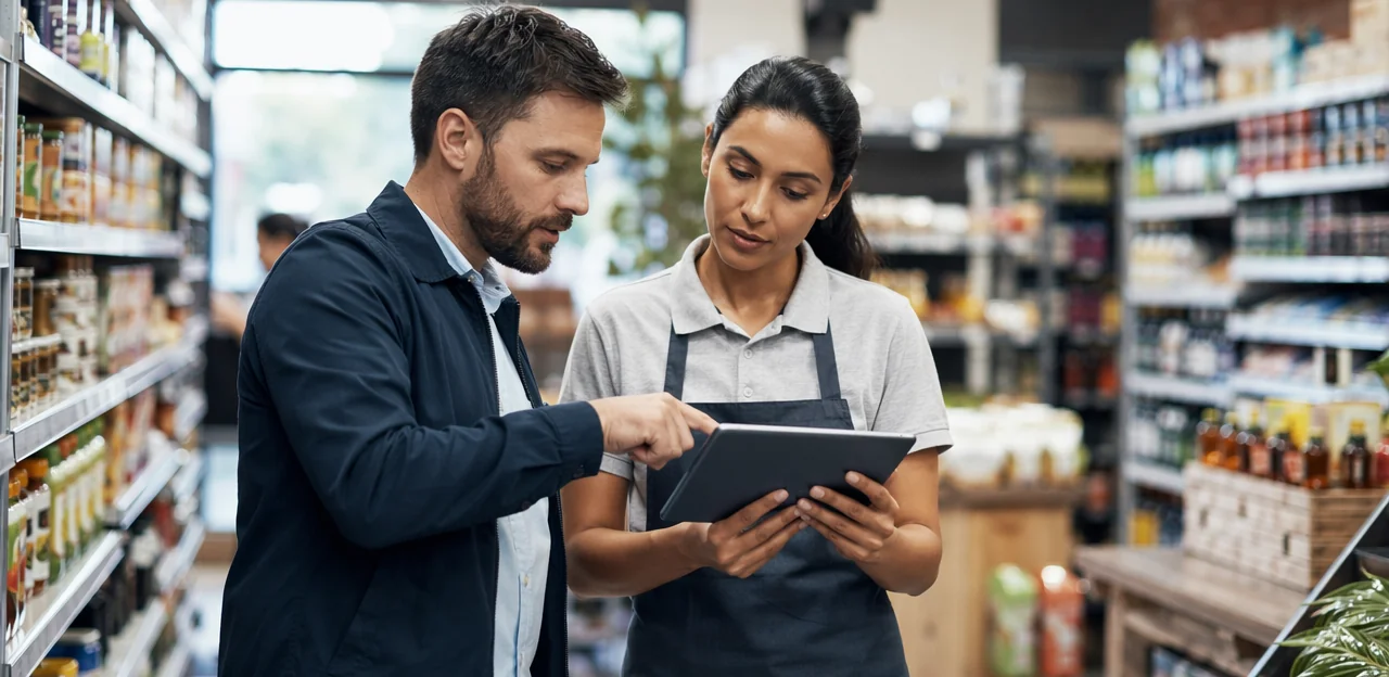 Priorizar acciones en tienda con insights de feedback impulsados por IA