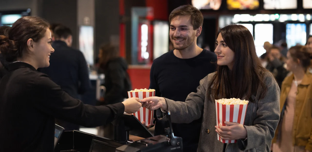 Por qué el software de feedback para cines es importante para los cines modernos