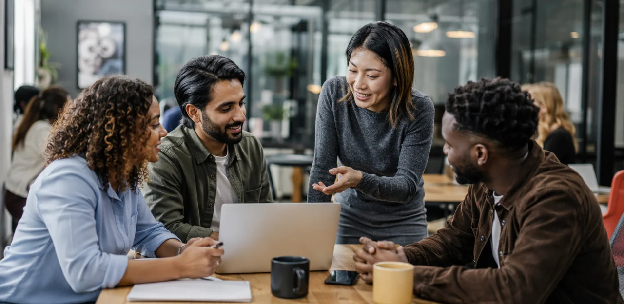 Qué incluir en un marco eficaz de reporting de feedback en coworking
