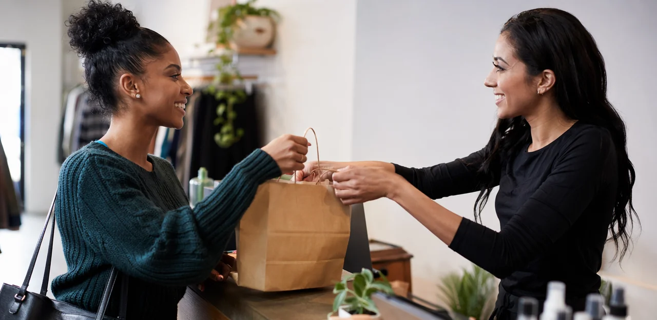 Usando IA e análises para melhorar o engajamento do cliente