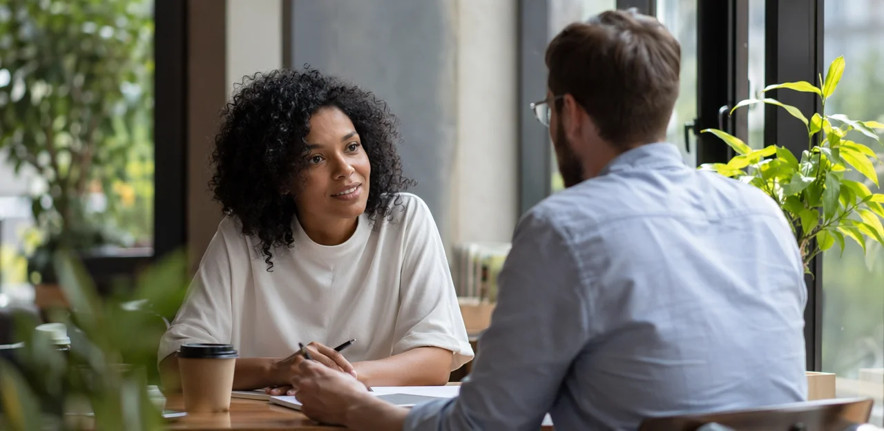 Métricas principales para incluir en una calculadora de ROI de comentarios de clientes