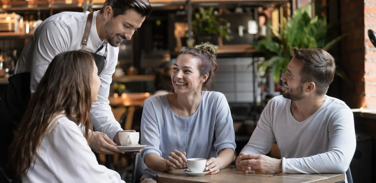 Customer Loyalty vs Customer Retention: Definitions and Why the Difference Matters