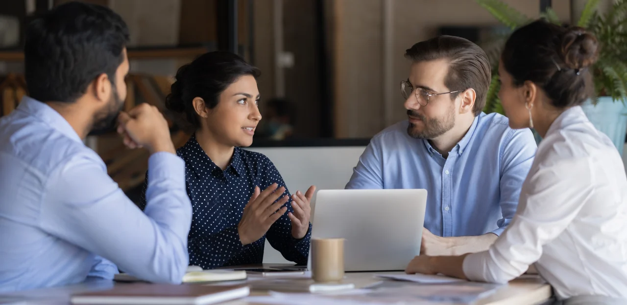 Domande di Employee Pulse Survey che rivelano la verità