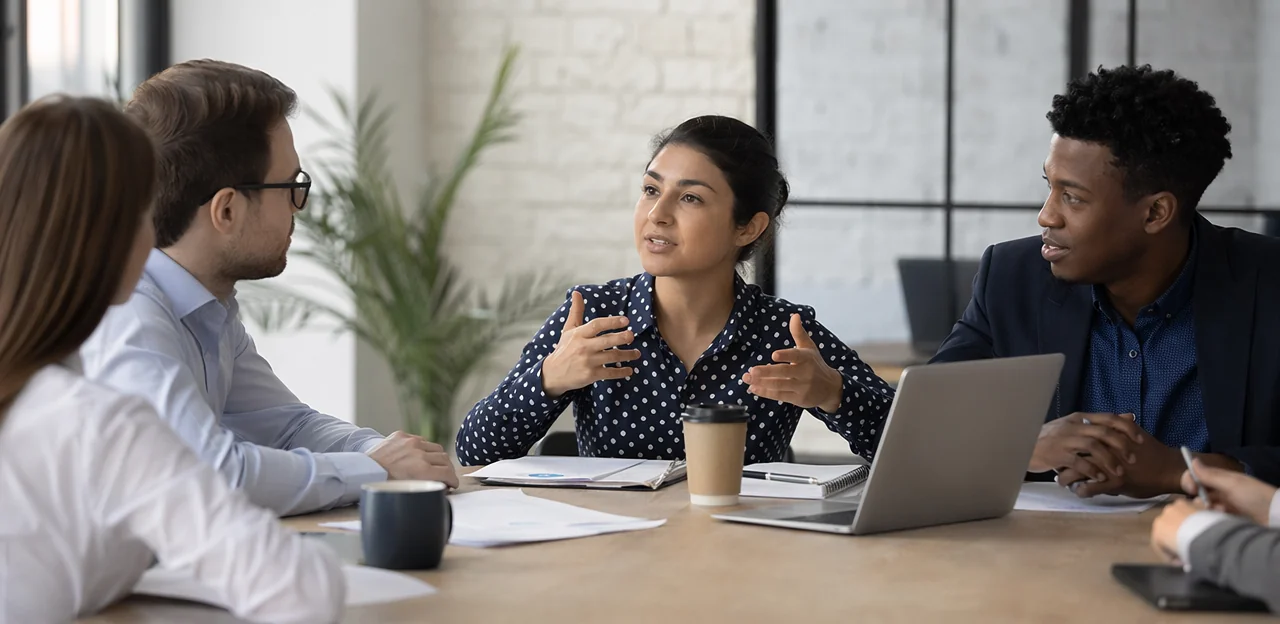 Trasformare il feedback in piani d’azione per la retention