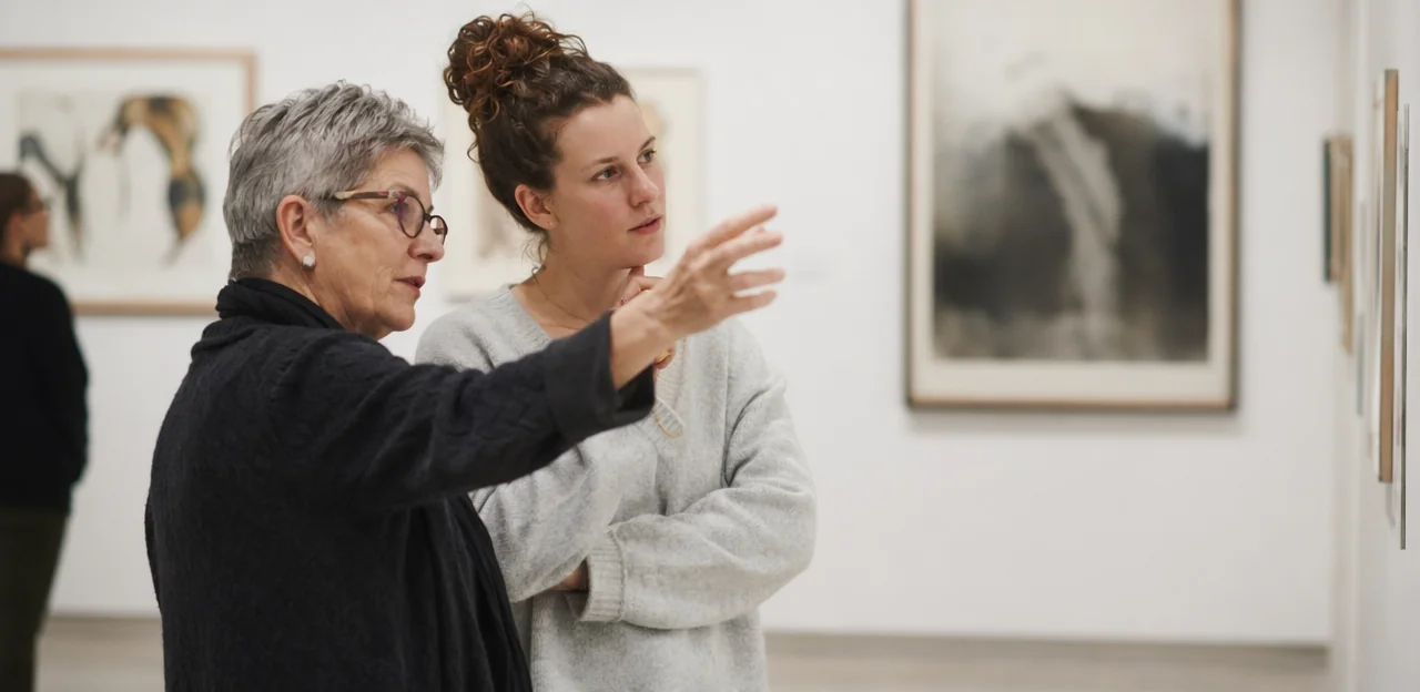 Porque é que o feedback dos visitantes da galeria é importante para melhorar exposições