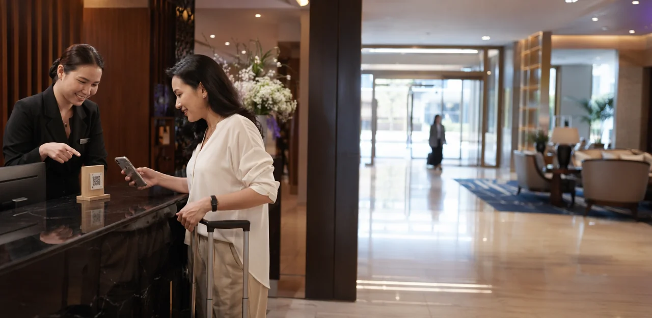 Placement des QR codes et NFC pour les avis dans le hall d’hôtel