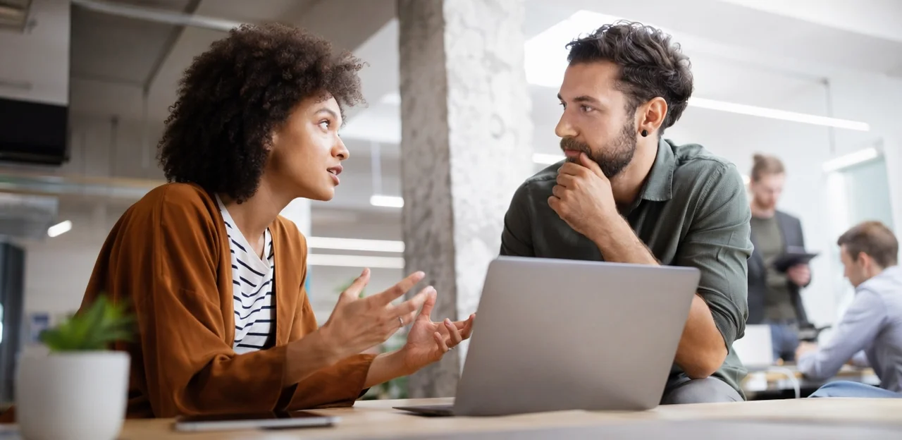 Mettre en place un système de feedback avant le départ qui détecte les problèmes tôt