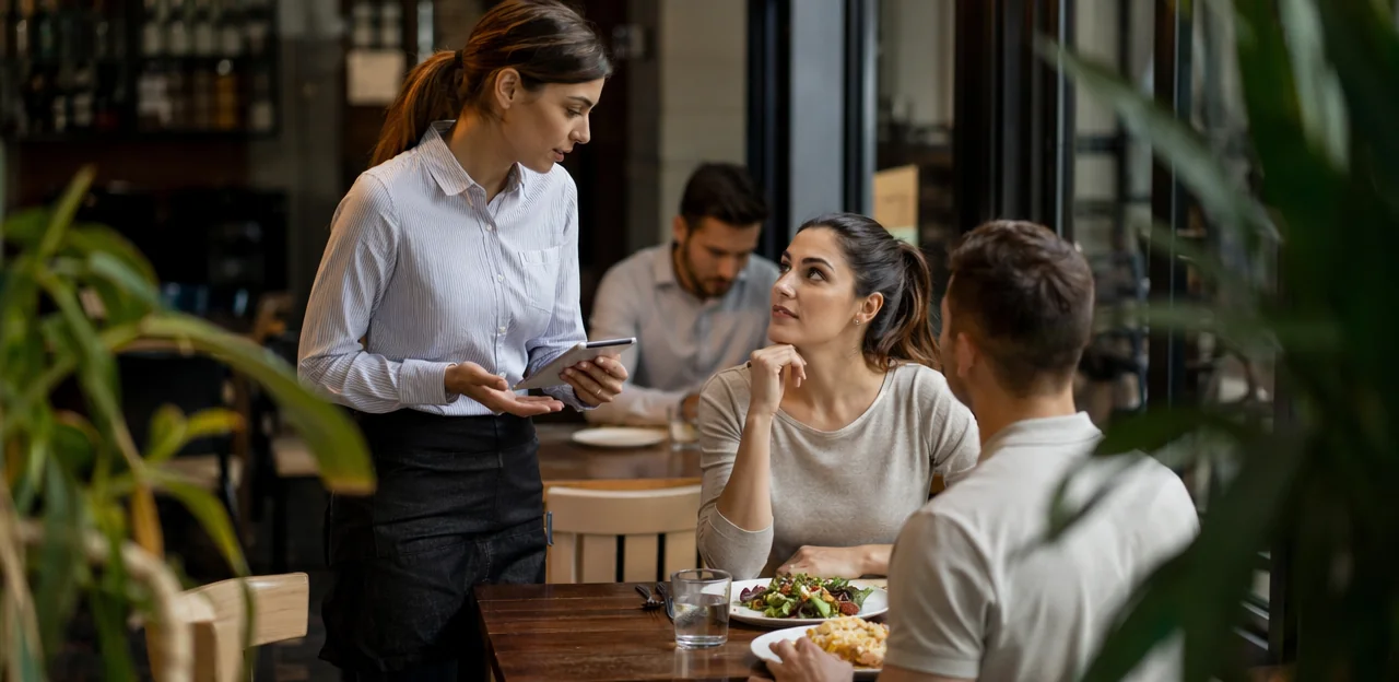 How restaurants can prevent one-star reviews with private feedback