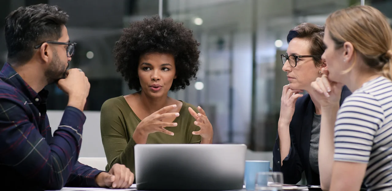 Como Priorizar o Feedback do Cliente por Urgência e Impacto