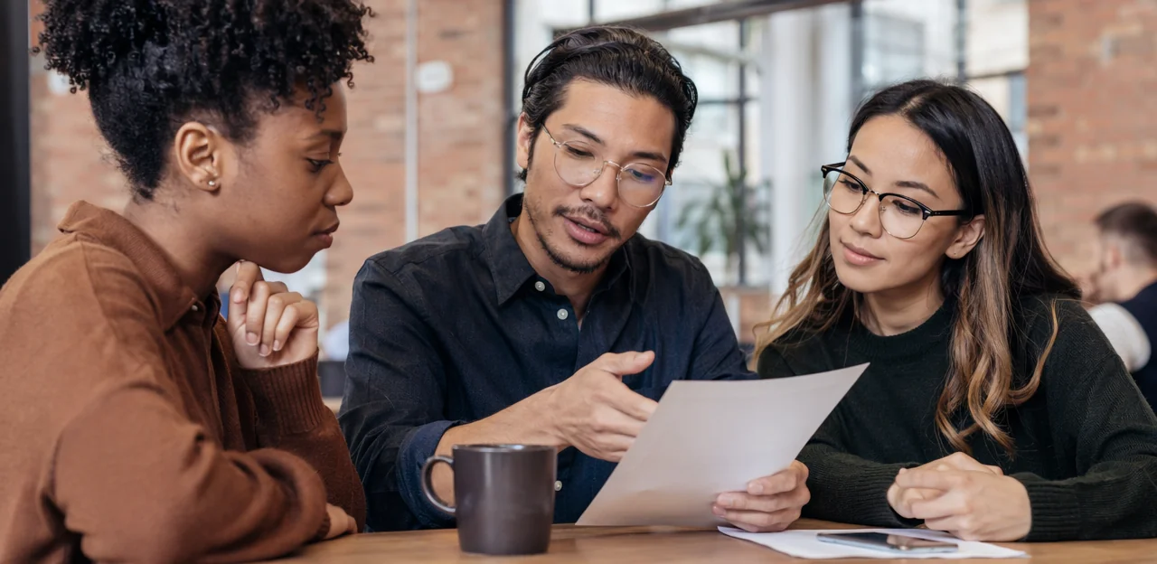Crie pesquisas de feedback do cliente que revelem problemas reais