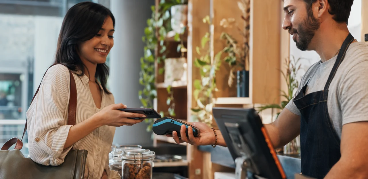 Recursos principais de uma solução moderna de Loyalty Platform QR NFC