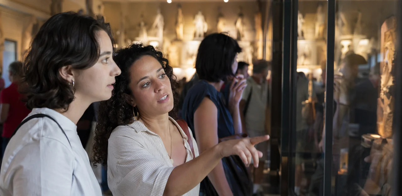 Software de feedback para museus: o que equipes de experiência do visitante devem comparar
