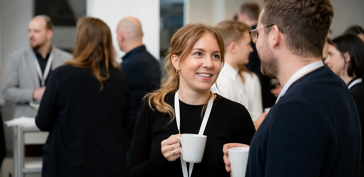 Por que o feedback com NFC importa em eventos e conferências