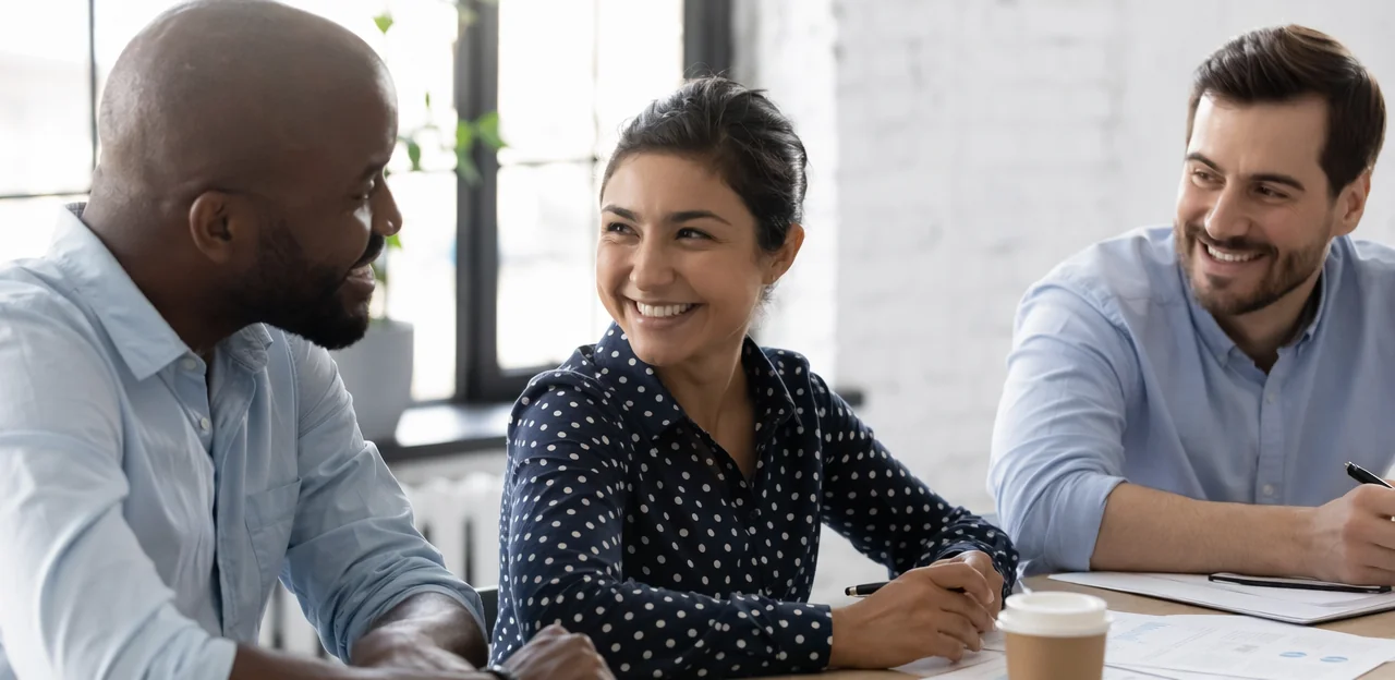 Misurare il Successo con AI, Analytics e Feedback dei Clienti