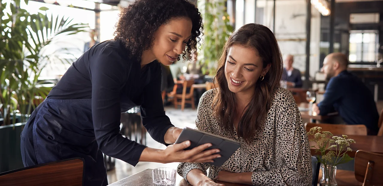 Esempi di feedback per ristoranti che aiutano i team a migliorare gli standard di servizio