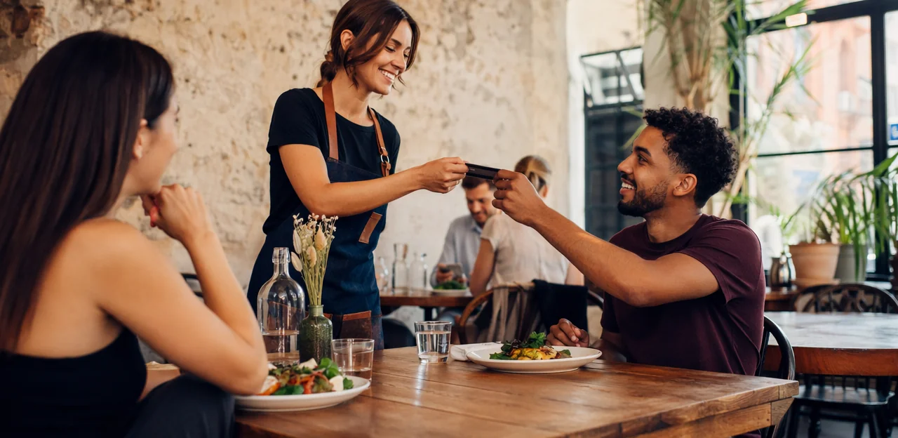 Waarom restaurants de traditionele loyaliteitskaart voor restaurants heroverwegen