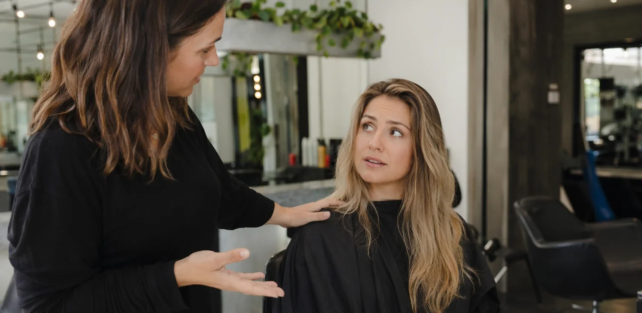 Salon issue reporting: spotting service problems before they repeat