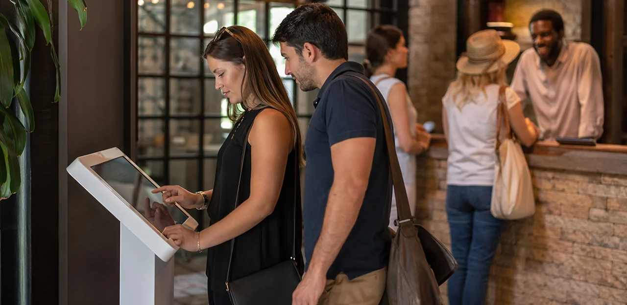 Quiosque de feedback de visitantes: pontos fortes e limitações